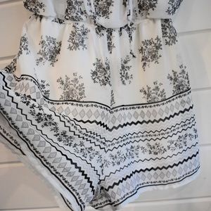 Black and white Floral Romper